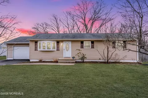 26 Clark Dr, Howell, NJ 07731