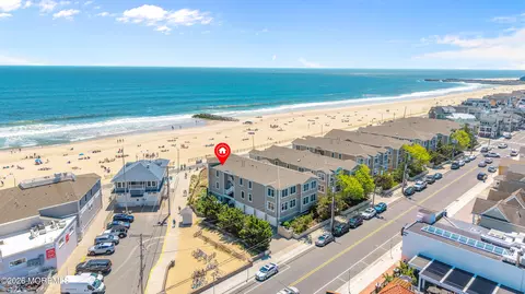 209 Beachfront # -4, Manasquan, NJ 08736