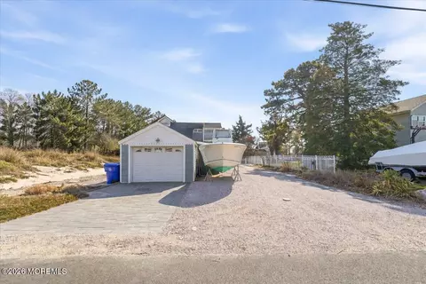 773 Princeton Ave, Brick, NJ 08724