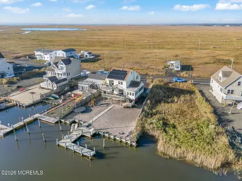 322 Dock Rd, West Creek, NJ 08092