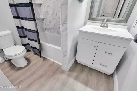 Bath - 131 Meli Ln, Jackson, NJ 08527 photo 4 of 4