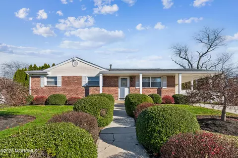 6 Patricia Dr, Tinton Falls, NJ 07753