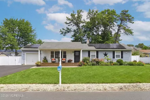 1409 Broadway Blvd, Toms River, NJ 08757