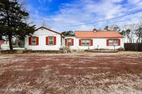 497 Main St, West Creek, NJ 08092