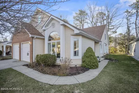 2287 Coral Leaf Rd, Toms River, NJ 08755
