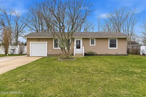 910 Neville St, Toms River, NJ 08753