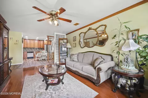 b2 Avon Drive #B-2, East Windsor, NJ 08520