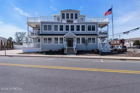 1301 Ocean Ave #4, Point Pleasant Beach, NJ 08742