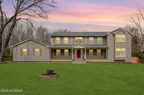124 Taylors Mills Rd, Manalapan, NJ 07726
