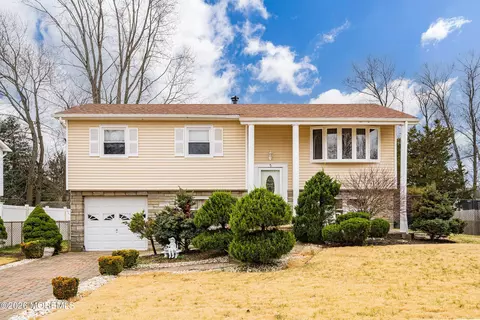 5 Alan Ter, Jackson, NJ 08527