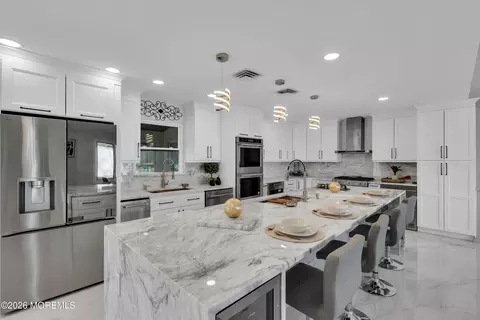 64 Stevens Rd, Toms River, NJ 08755