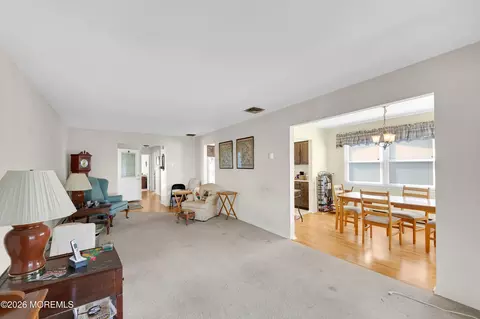 Living - 11 The Blvd, Brick, NJ 08724 photo 4 of 4