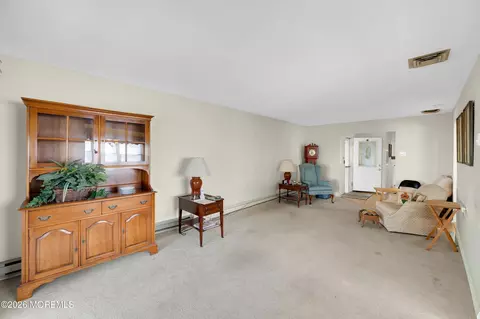 Living - 11 The Blvd, Brick, NJ 08724 photo 3 of 4