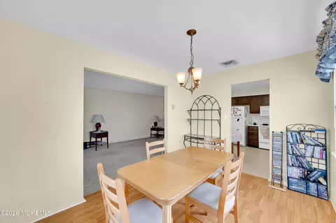 Dining - 11 The Blvd, Brick, NJ 08724 photo 3 of 5
