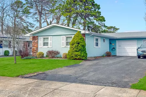 11 The Blvd, Brick, NJ 08724