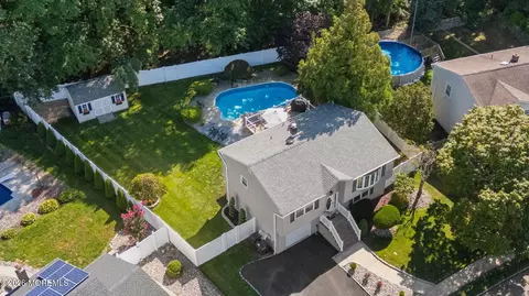 47 Croman Ct, Hazlet, NJ 07730