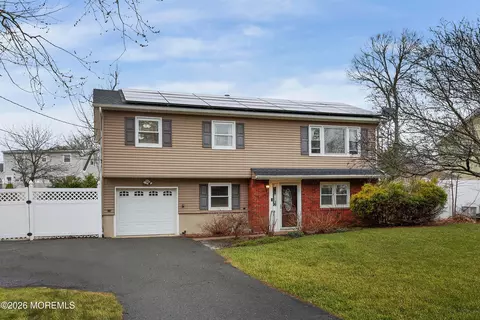 973 Stafford Dr, Toms River, NJ 08753
