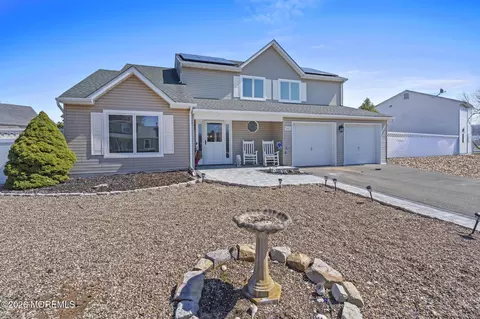 147 Locust St, Tuckerton, NJ 08087