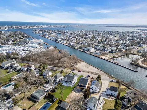 729 Mount Pl, Point Pleasant, NJ 08742