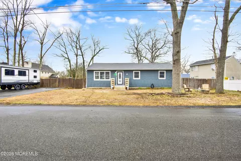 627 Tappan St, Forked River, NJ 08731
