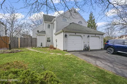 3 Millay Ct, Freehold, NJ 07728