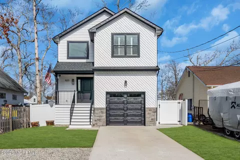 1620 Ewart Rd, Forked River, NJ 08731