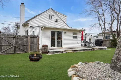 Exterior - 82 Clearwater Dr, Waretown, NJ 08758 photo 9 of 11