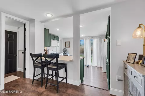 Entry Way - 82 Clearwater Dr, Waretown, NJ 08758 photo 3 of 4