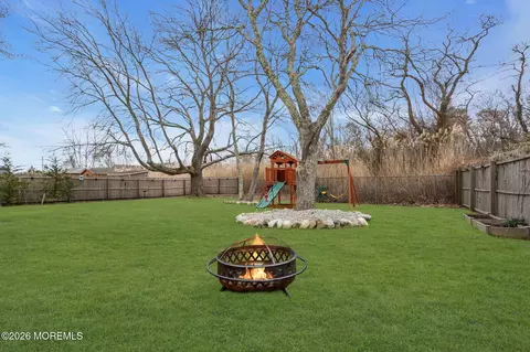 Exterior - 82 Clearwater Dr, Waretown, NJ 08758 photo 8 of 11