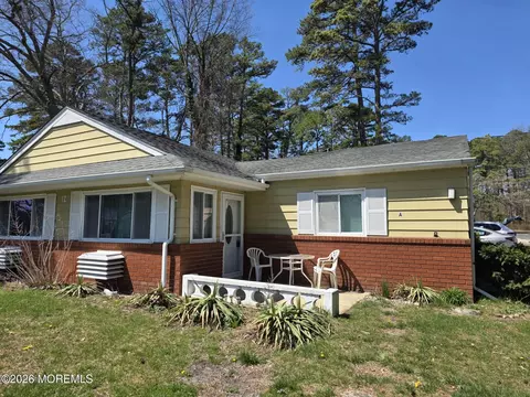 12 A Mallard St #A, Manchester, NJ 08759