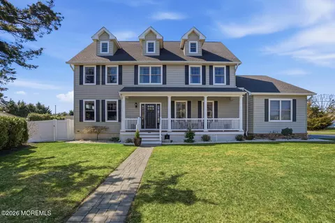 663 Harbor Rd, Brick, NJ 08724
