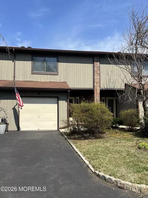 143 Wilcox Ct, Matawan, NJ 07747