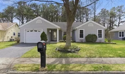 69 Canterbury Dr, Forked River, NJ 08731