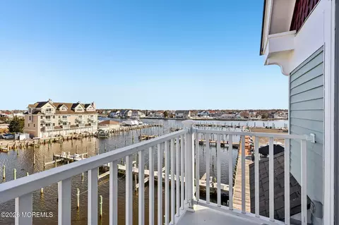 360 Captains Walk #60, Forked River, NJ 08731 photo 12