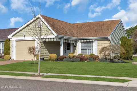 83 Mansfield Ave, Manchester, NJ 08759