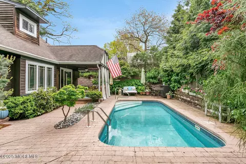 85 Valley Ave, Highlands, NJ 07732