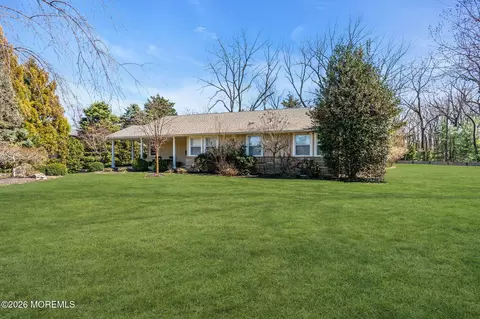 40 Willow Dr, Little Silver, NJ 07739