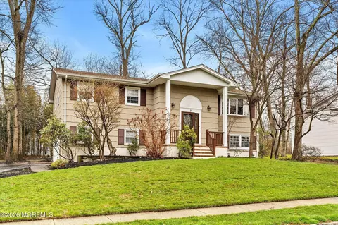 9 Poe Ln #RD2, Allentown, NJ 08501