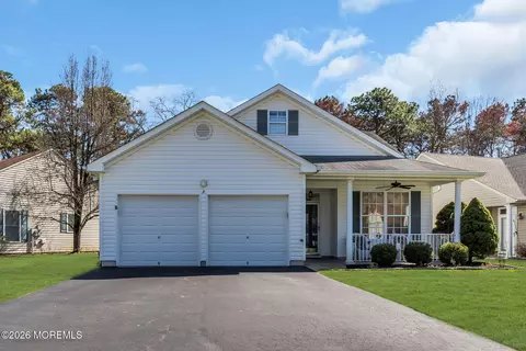 8 Cedar Village Blvd, Brick, NJ 08724