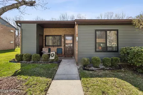 232 Medford Ct #A, Manalapan, NJ 07726