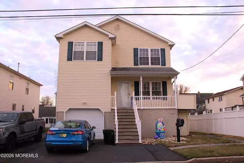 800 4th St, Union Beach, NJ 07735