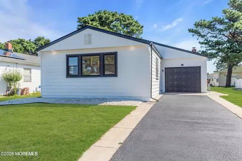 143 Davenport Rd, Toms River, NJ 08757