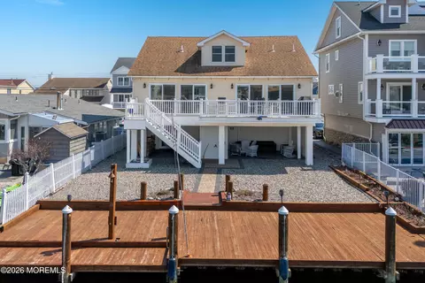 20 W Granada Dr, Brick, NJ 08723