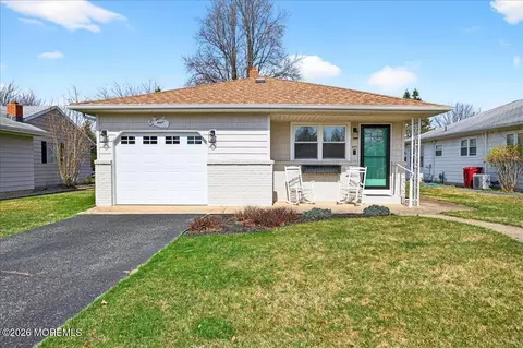 477 Jamaica Blvd, Toms River, NJ 08757