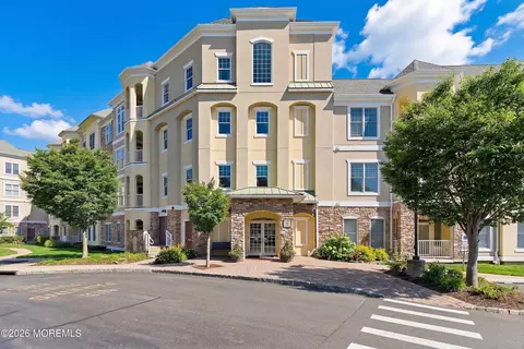 2104 Xanadu Ln, Wall, NJ 07719