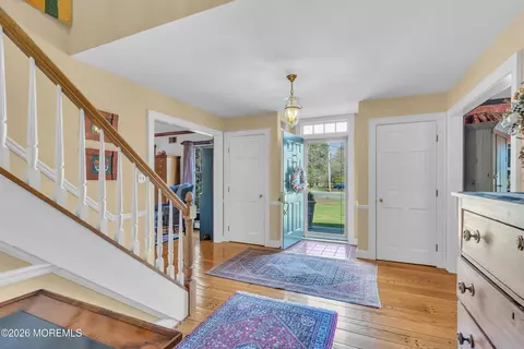204 Edgemere Dr, Toms River, NJ 08755
