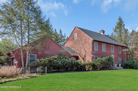 204 Edgemere Dr, Toms River, NJ 08755