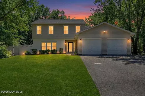 33 Ashford Rd, Jackson, NJ 08527