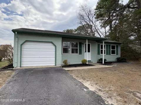 36 Westport Dr #71, Whiting, NJ 08759