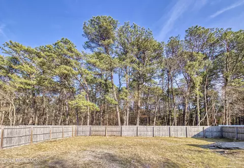 Exterior - 237 Leswing Dr, Brick, NJ 08723 photo 5 of 6